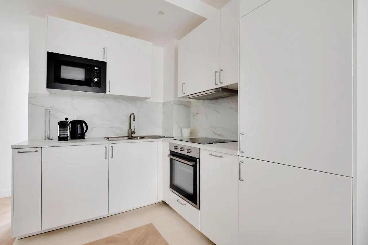 Apartment Suite Daumesnil - Cosy, Modern In Bercy Paris France